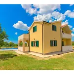 Rural Escape With Pool - Krka Bristane