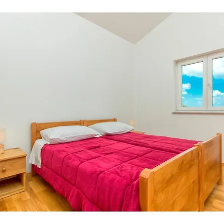 Rural Escape With Pool - Krka Villa *