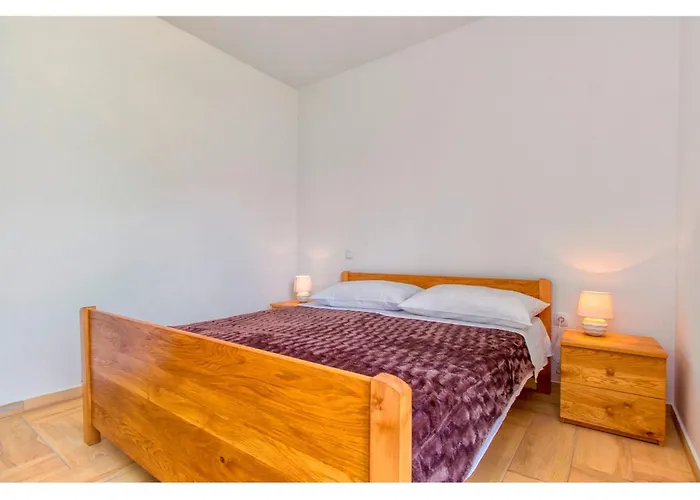 וילה Rural Escape With Pool - Krka