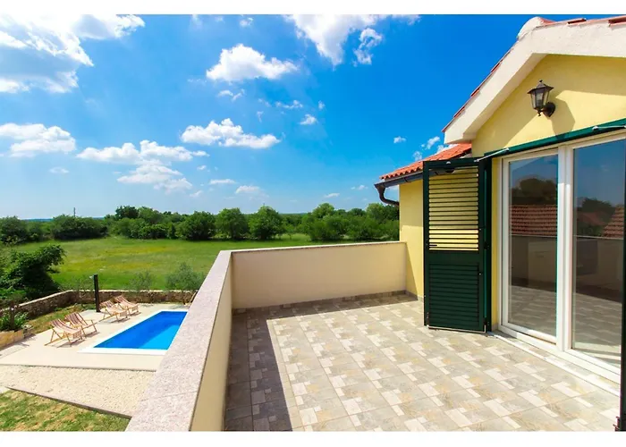 Rural Escape With Pool - Krka וילה Bristane