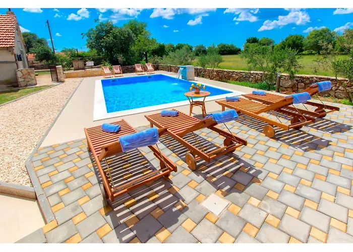 וילה Rural Escape With Pool - Krka